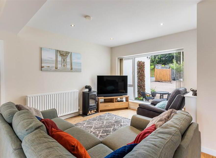 251 Hillhall Road, Lisburn, BT27 5JQ