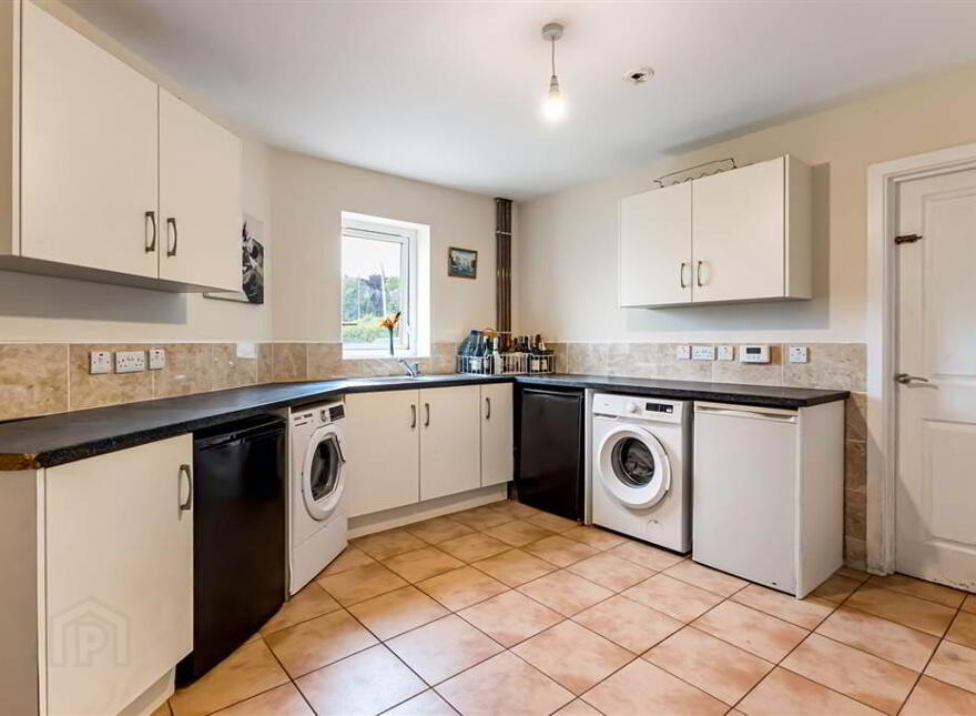 251 Hillhall Road, Lisburn, BT27 5JQ
