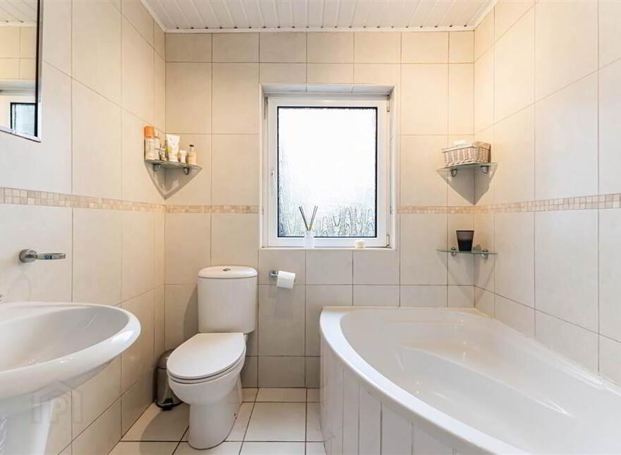 251 Hillhall Road, Lisburn, BT27 5JQ