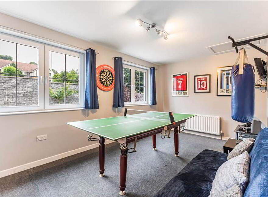 251 Hillhall Road, Lisburn, BT27 5JQ