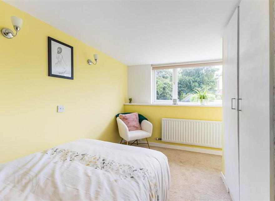 251 Hillhall Road, Lisburn, BT27 5JQ