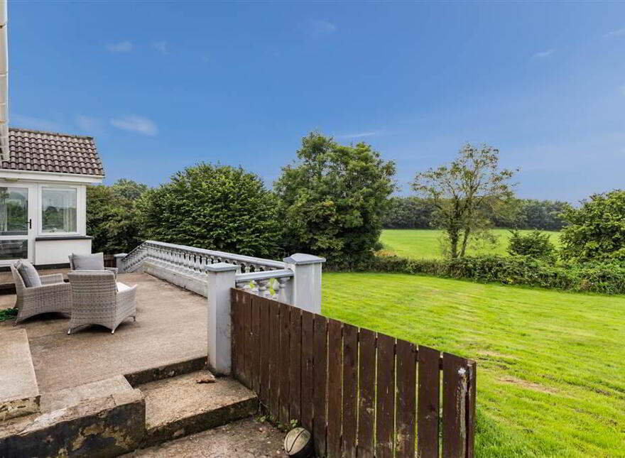251 Hillhall Road, Lisburn, BT27 5JQ