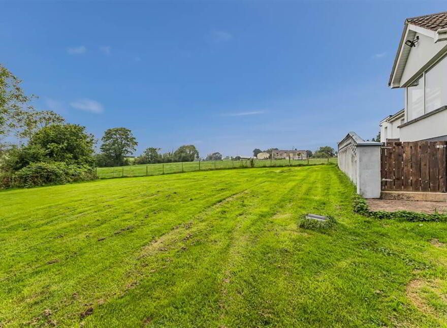 251 Hillhall Road, Lisburn, BT27 5JQ