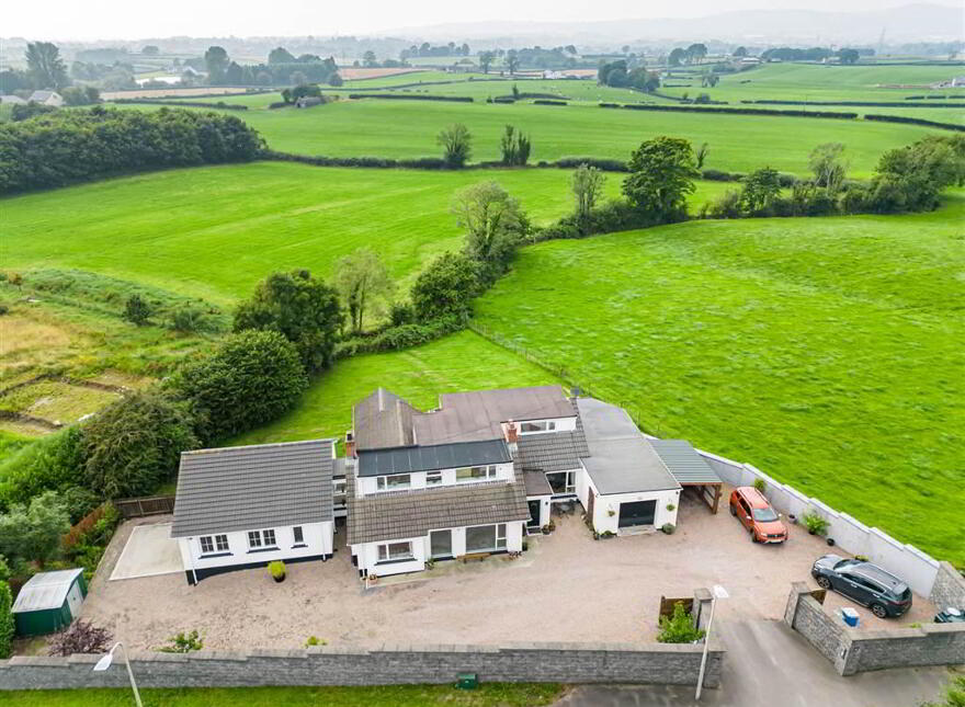 251 Hillhall Road, Lisburn, BT27 5JQ