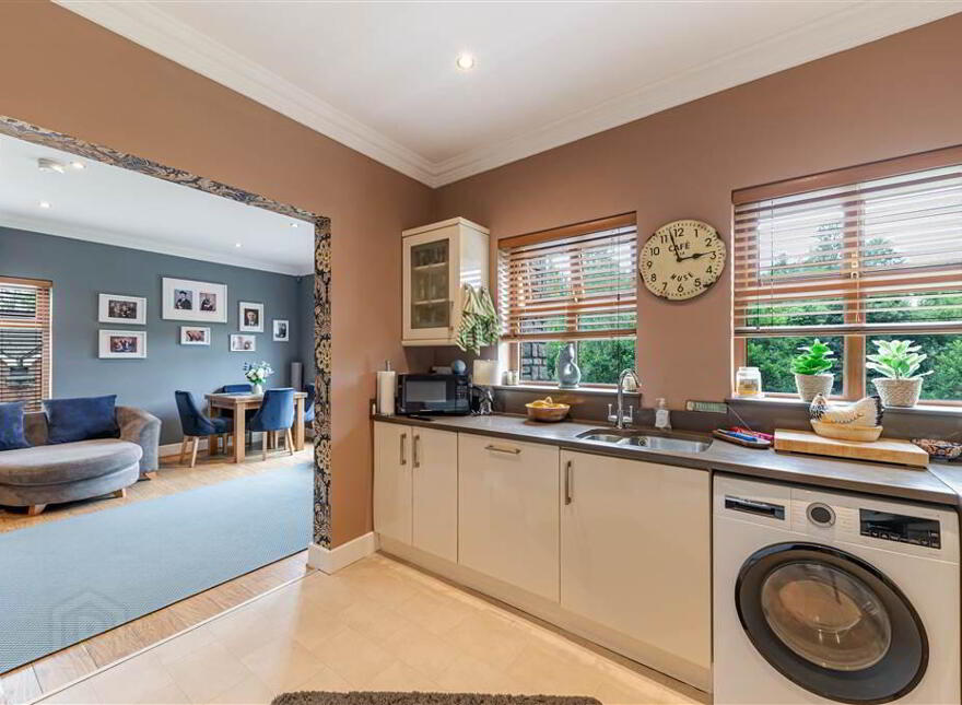 Apt 13, Old Golf Course Park, Dunmurry, Belfast, BT17 0FH