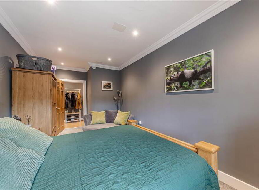 Apt 13, Old Golf Course Park, Dunmurry, Belfast, BT17 0FH