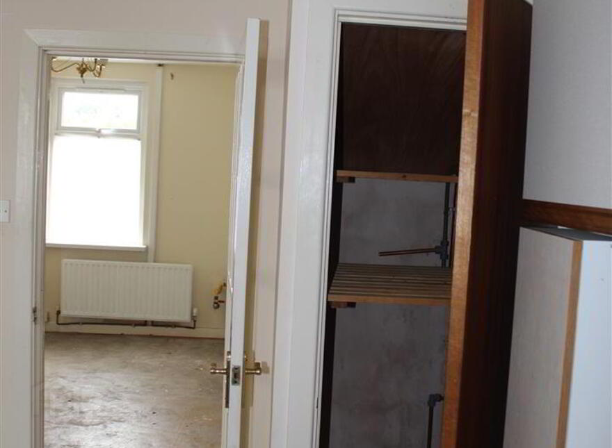 81 Avoniel Road, Belfast, BT5 4SE