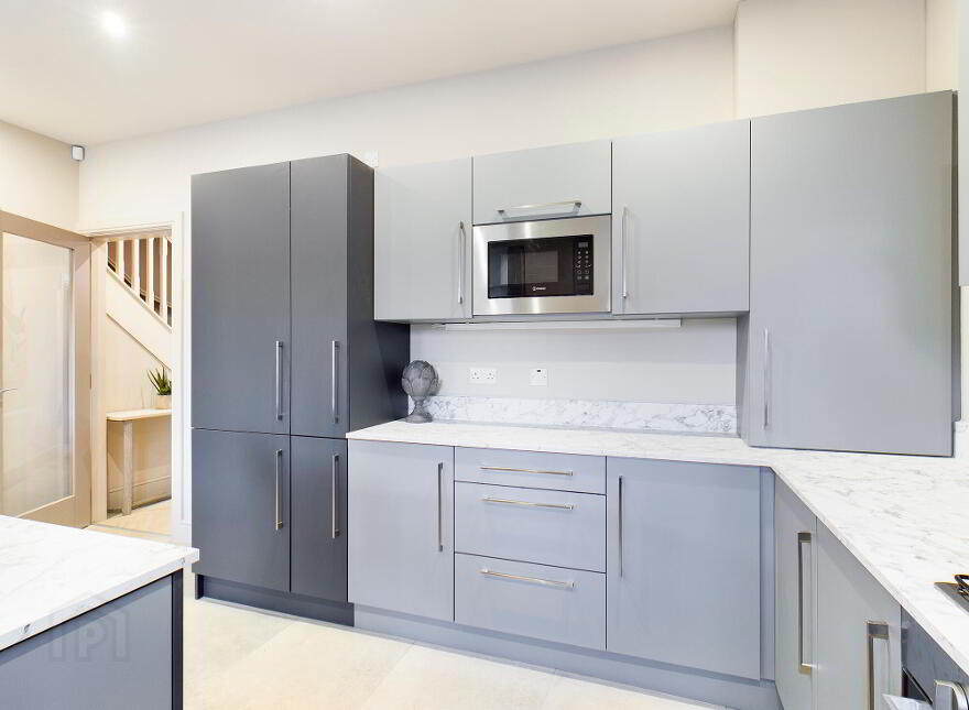 25 Knockagh Chase, Greenisland, Carrickfergus, BT38 8GU