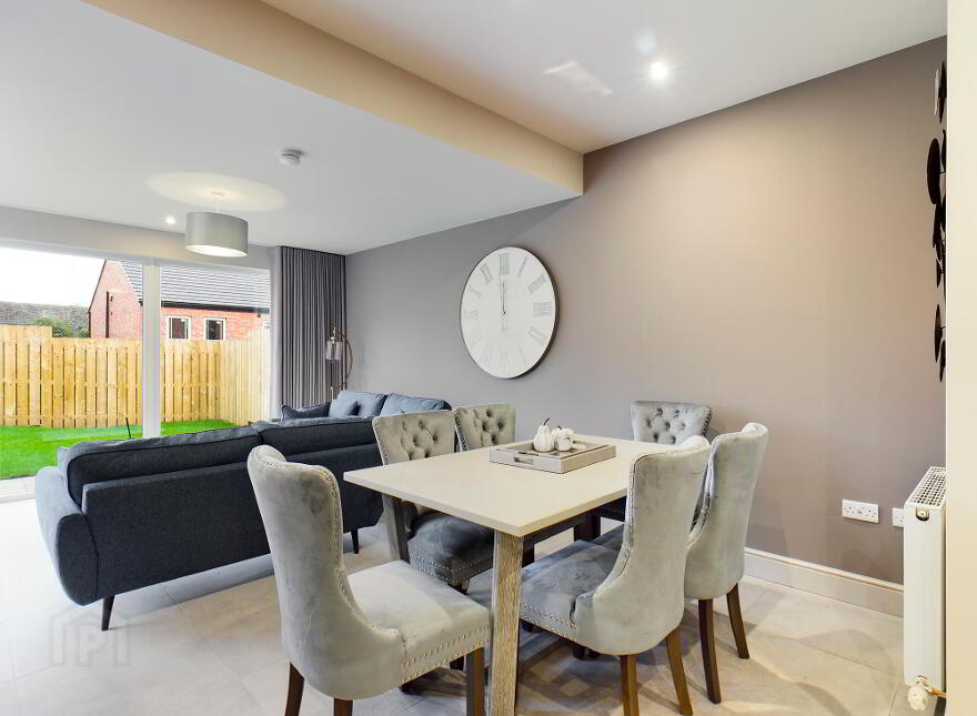 25 Knockagh Chase, Greenisland, Carrickfergus, BT38 8GU