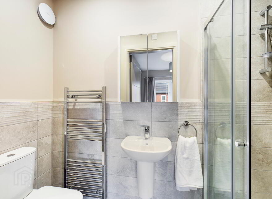 25 Knockagh Chase, Greenisland, Carrickfergus, BT38 8GU