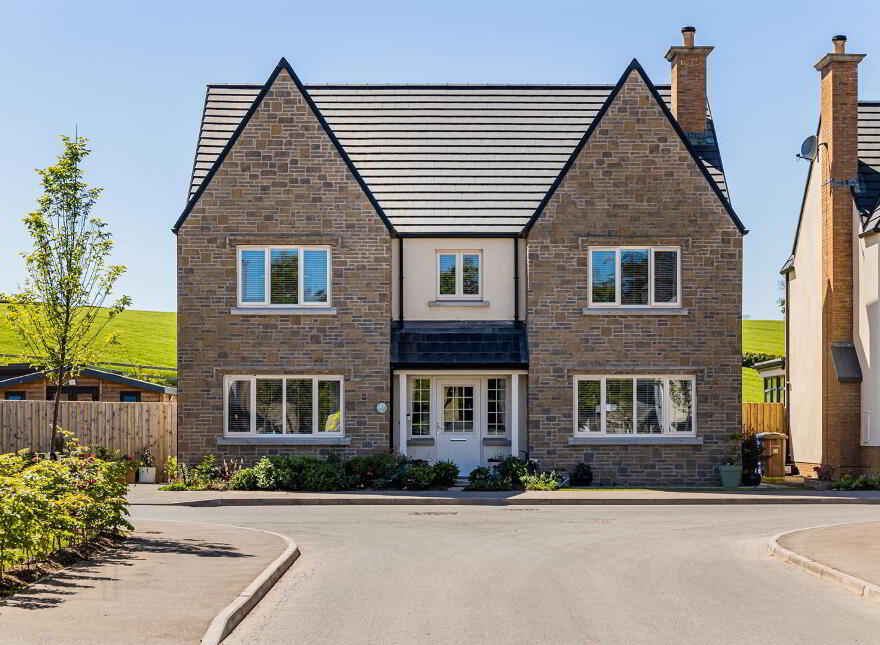 49 Ashgrove Walk, Comber, Newtownards, BT23 5PJ