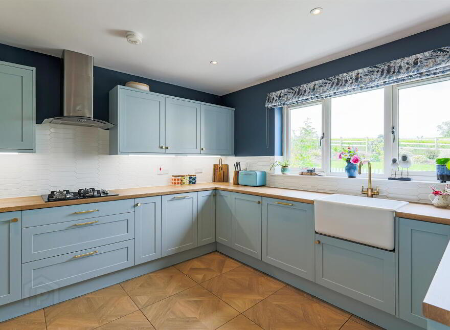 49 Ashgrove Walk, Comber, Newtownards, BT23 5PJ