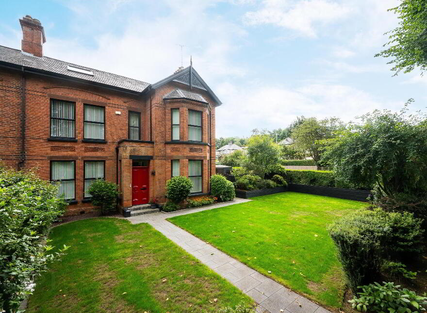 27 Knockbreda Park, Belfast, BT6 0HB