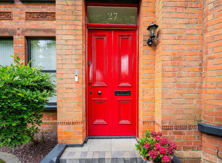 27 Knockbreda Park, Belfast, BT6 0HB