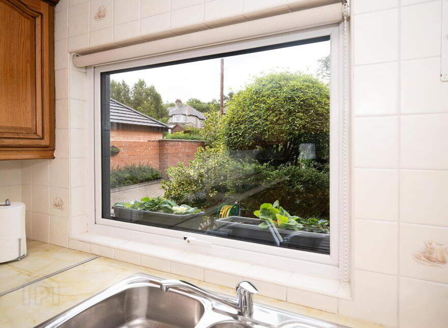 27 Knockbreda Park, Belfast, BT6 0HB