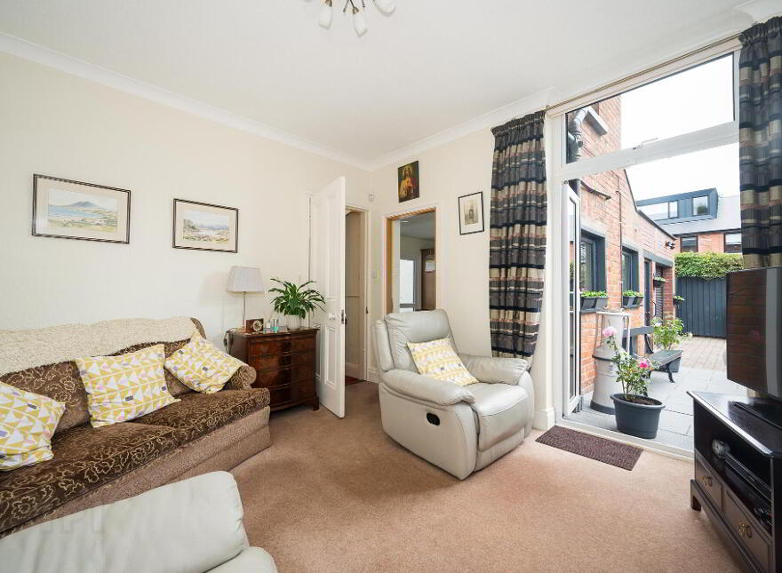27 Knockbreda Park, Belfast, BT6 0HB