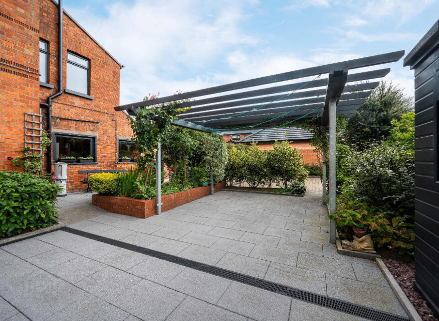 27 Knockbreda Park, Belfast, BT6 0HB