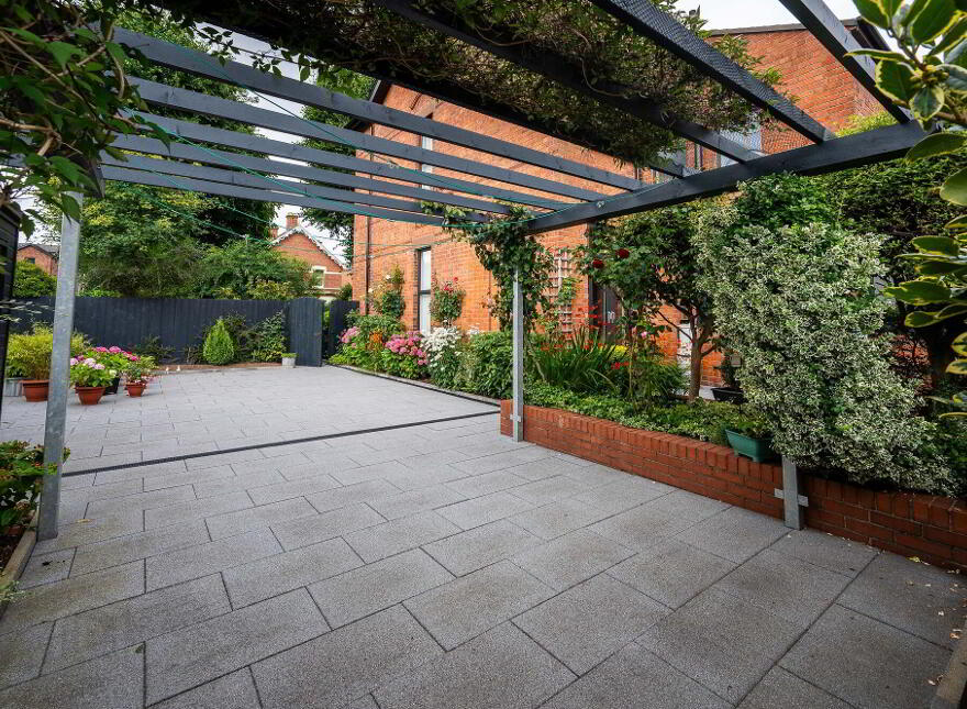 27 Knockbreda Park, Belfast, BT6 0HB