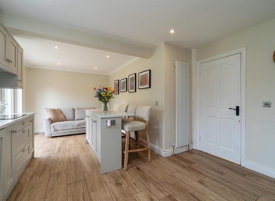 6 Baronscourt Gardens, Saintfield Road, Carryduff, Belfast, BT8 8EW