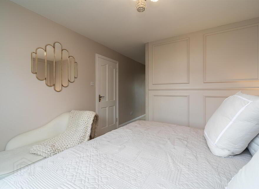 6 Baronscourt Gardens, Saintfield Road, Carryduff, Belfast, BT8 8EW