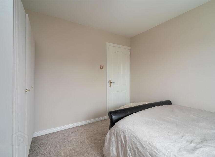 6 Baronscourt Gardens, Saintfield Road, Carryduff, Belfast, BT8 8EW
