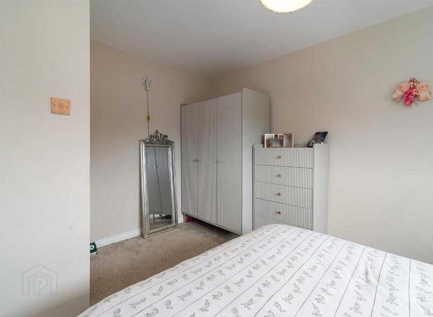 6 Baronscourt Gardens, Saintfield Road, Carryduff, Belfast, BT8 8EW