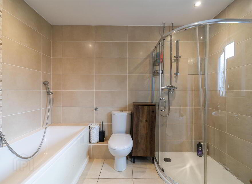6 Baronscourt Gardens, Saintfield Road, Carryduff, Belfast, BT8 8EW