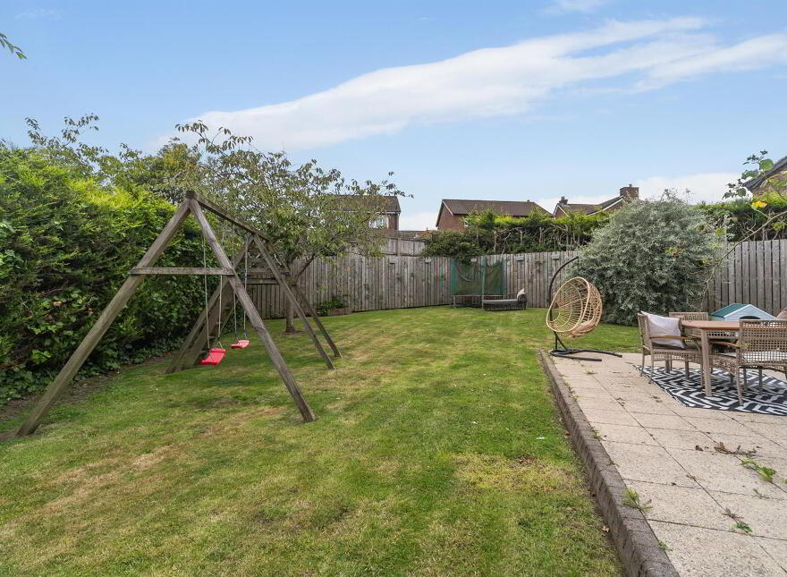 6 Baronscourt Gardens, Saintfield Road, Carryduff, Belfast, BT8 8EW