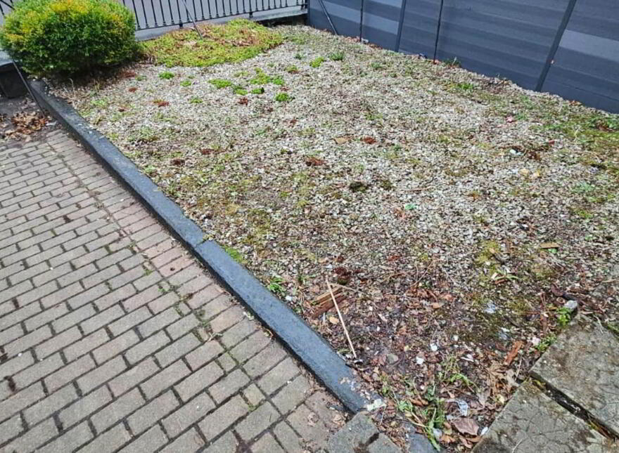 Ballyduff Terrace, Main Street, Lifford, F93F2NC