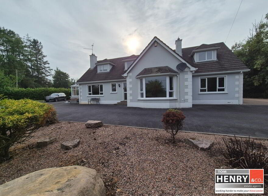 83 Killeeshil Road, Dungannon, BT70 1TJ photo