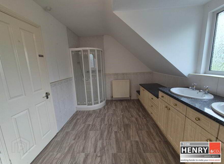 83 Killeeshil Road, Dungannon, BT70 1TJ