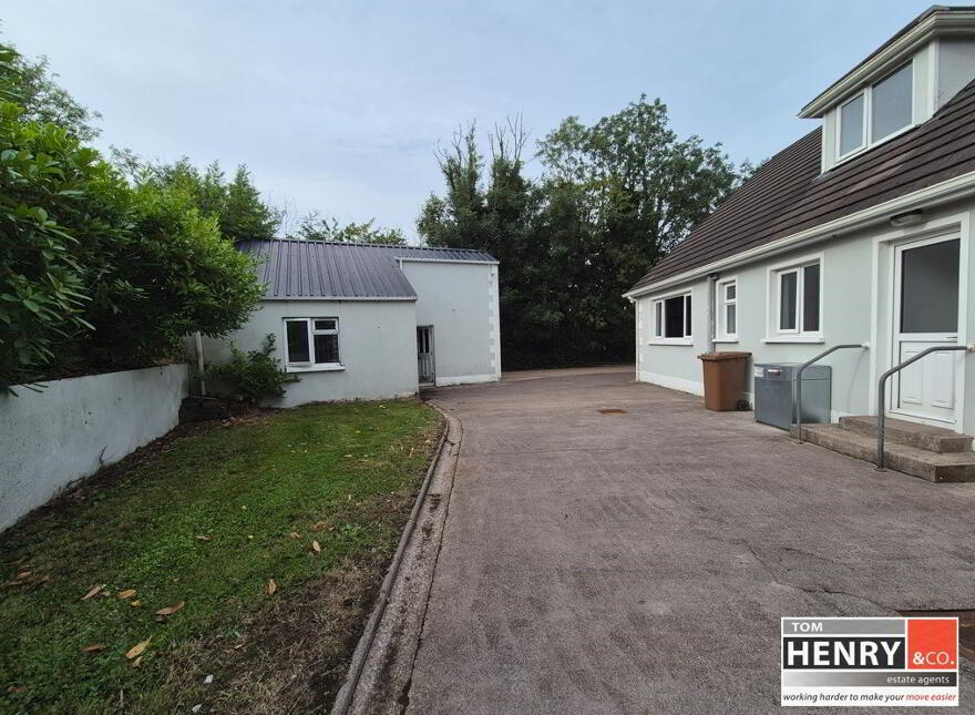 83 Killeeshil Road, Dungannon, BT70 1TJ