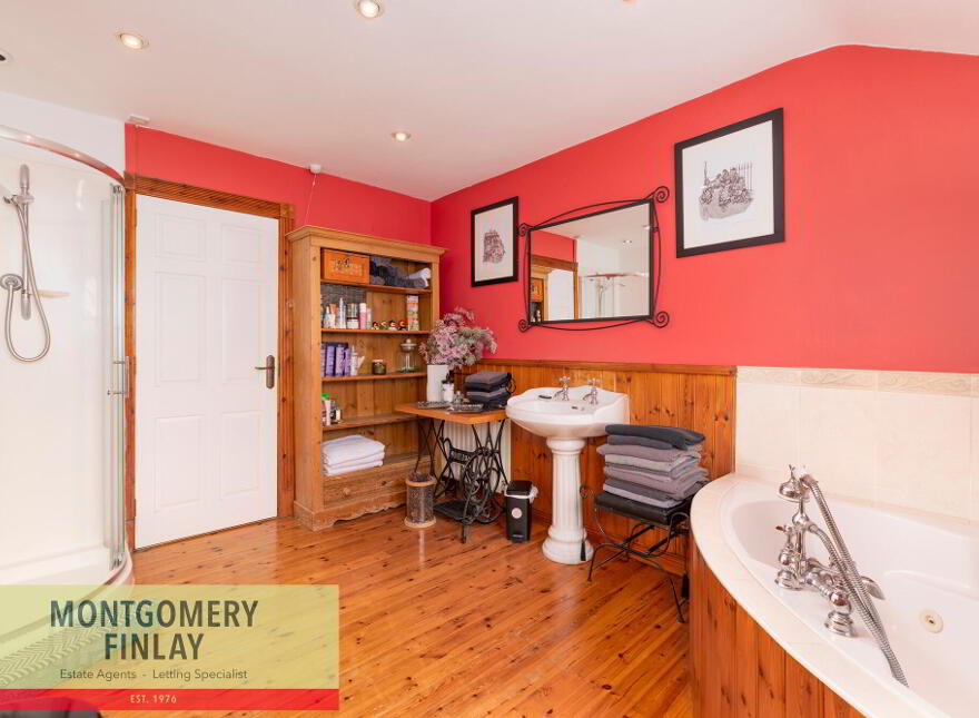12 Clover Brae, Enniskillen, BT74 4AB