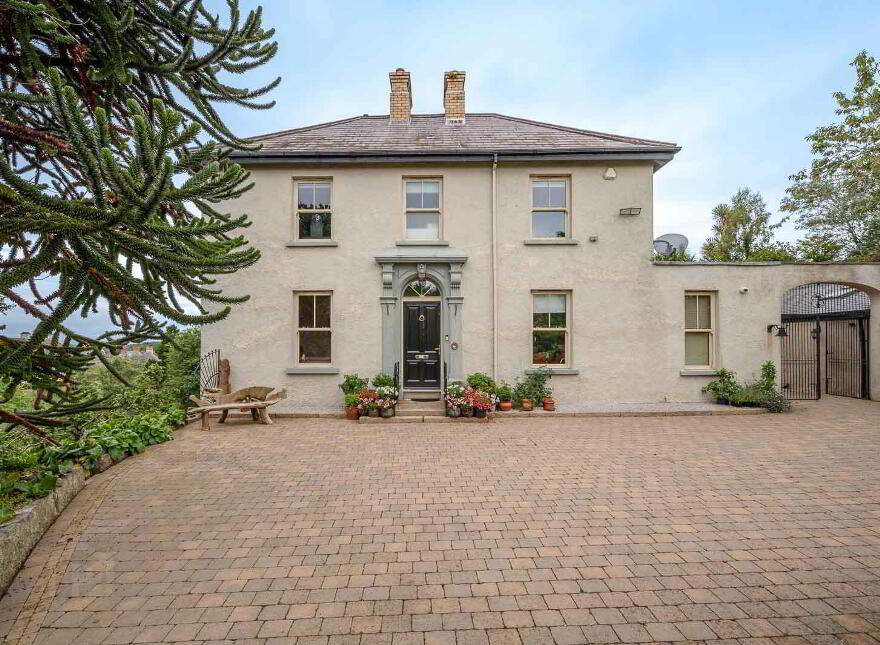Briar Hill House, 3 Newtownards Road, Greyabbey, BT22 2QQ photo