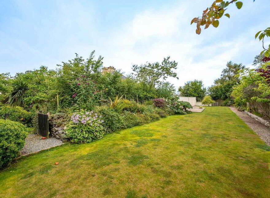 Briar Hill House, 3 Newtownards Road, Greyabbey, BT22 2QQ