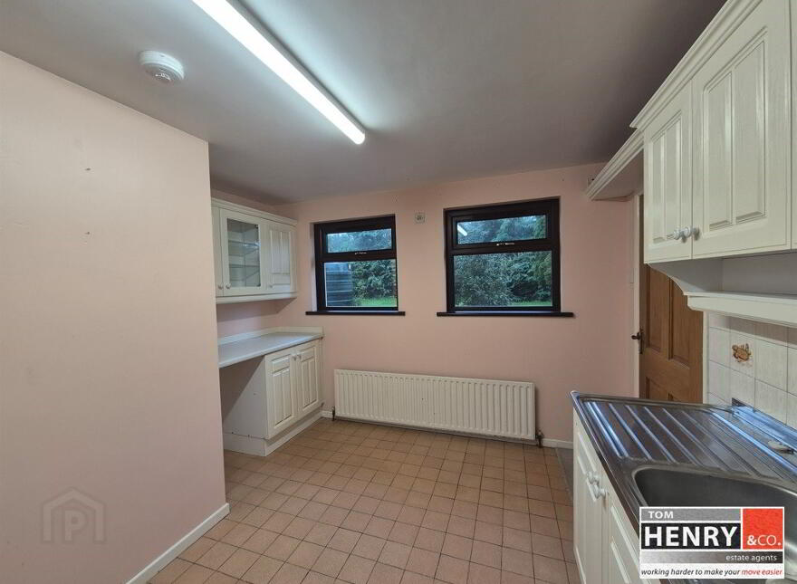 17 Gortavale Road, Dungannon, BT70 3HW