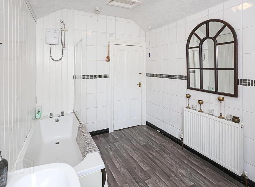 30-30a Grays Hill, Bangor, BT20 3BB