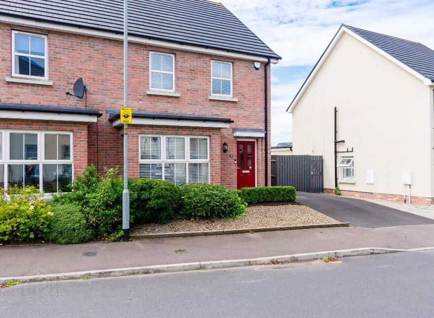 12 Ayrshire Manor, Lisburn, BT28 2GJ