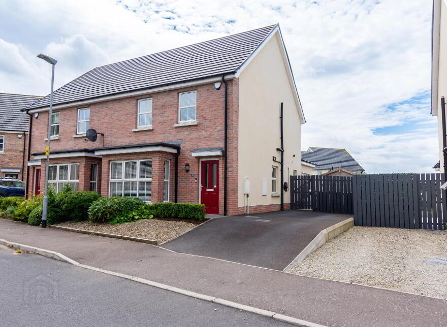 12 Ayrshire Manor, Lisburn, BT28 2GJ