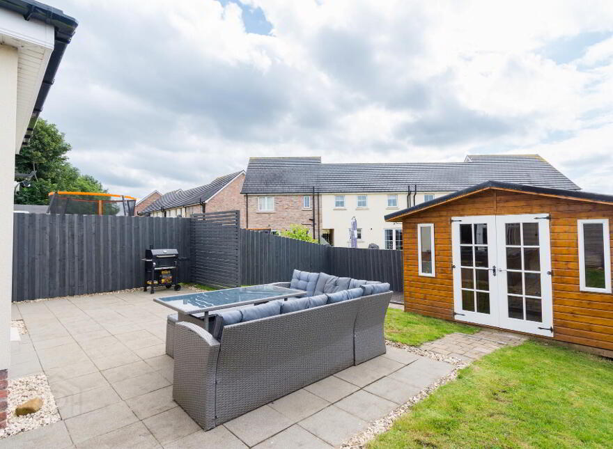12 Ayrshire Manor, Lisburn, BT28 2GJ