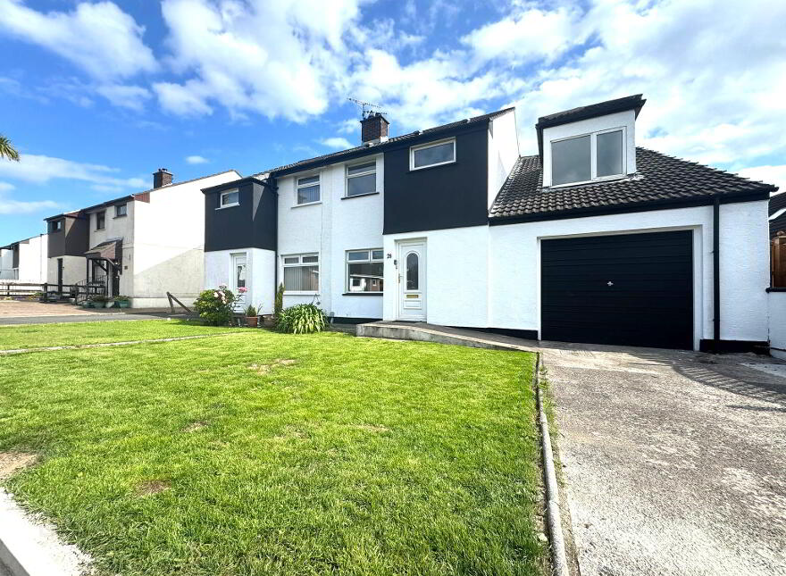 28 Lennox Avenue, Carrickfergus, BT38 7BB