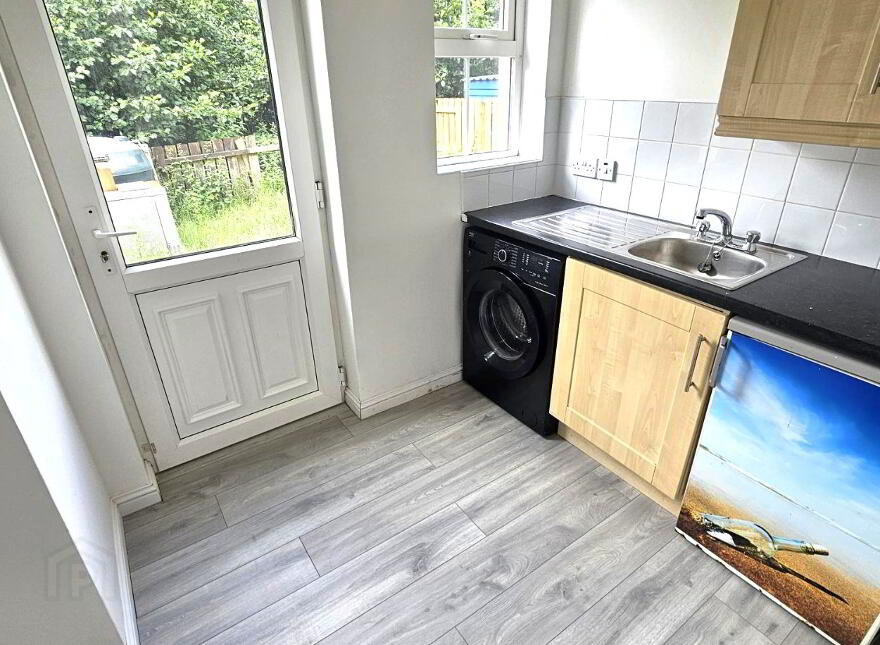 85 Shepherds Glen, Waterside, L'Derry, BT47 2GA