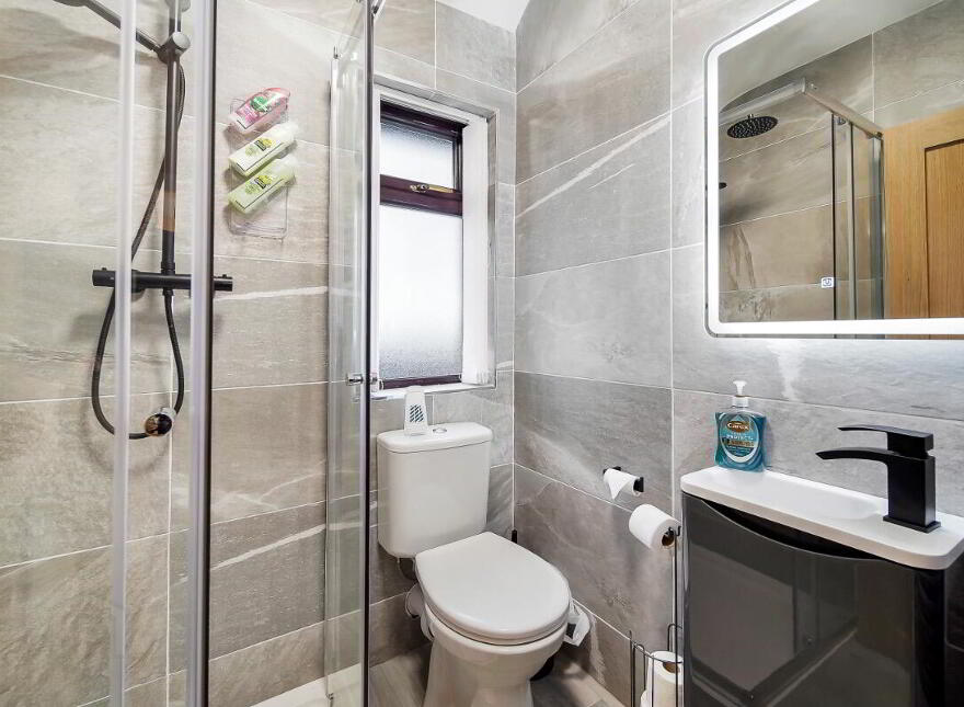 85 Joanmount Gardens, Belfast, BT14 6NY