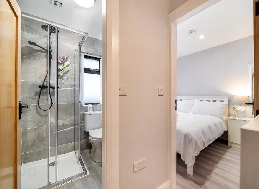 85 Joanmount Gardens, Belfast, BT14 6NY