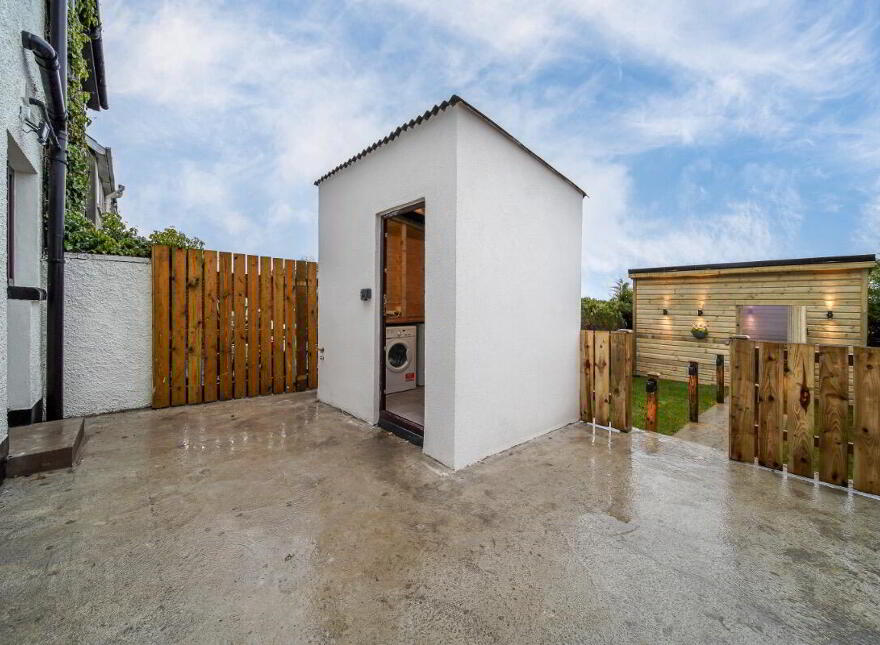 85 Joanmount Gardens, Belfast, BT14 6NY