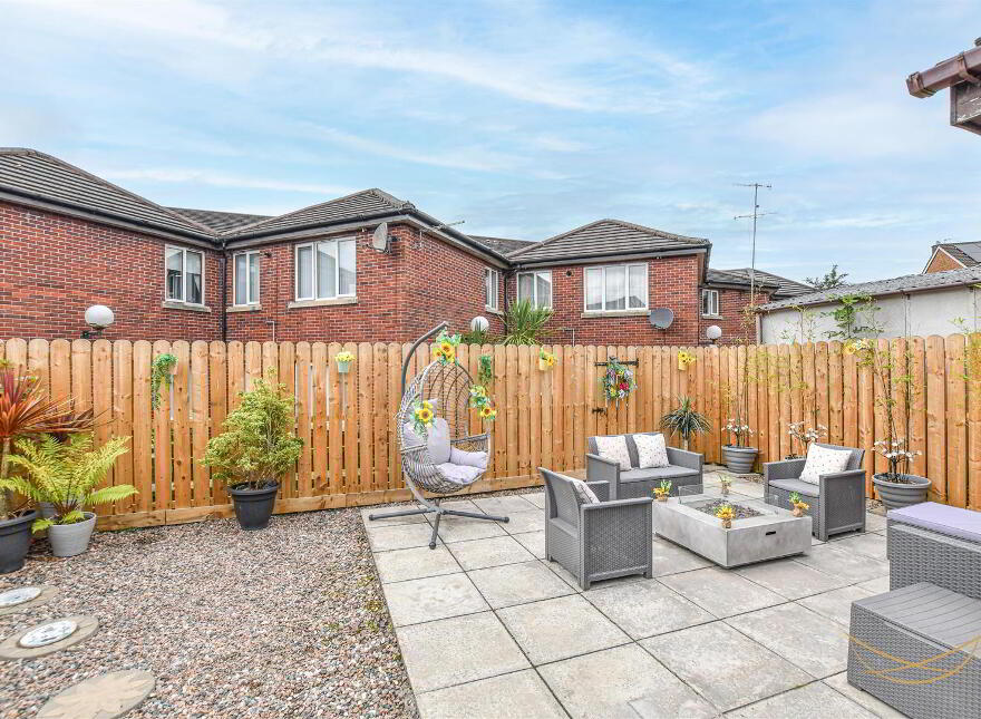 10 Killowen Grange, Lisburn, BT28 3HQ