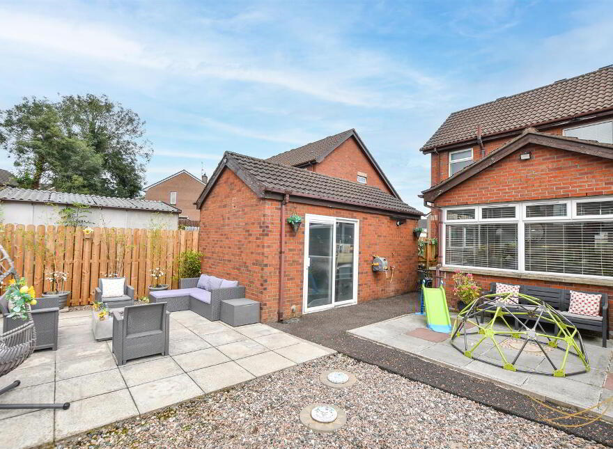 10 Killowen Grange, Lisburn, BT28 3HQ