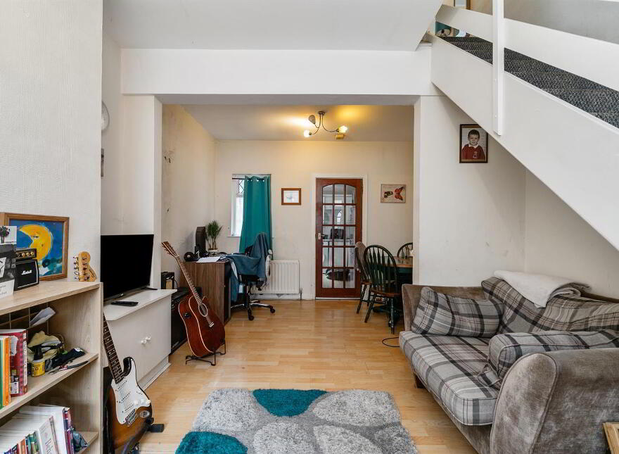 54 Glenvarlock Street, Belfast, BT5 5GS