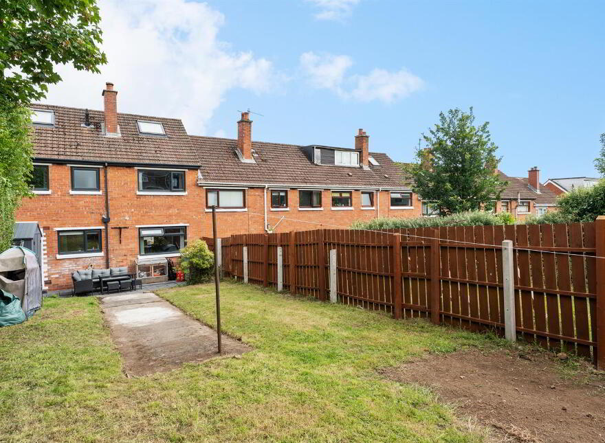 76 Bingnian Drive, Andersonstown, Belfast, BT11 8JB