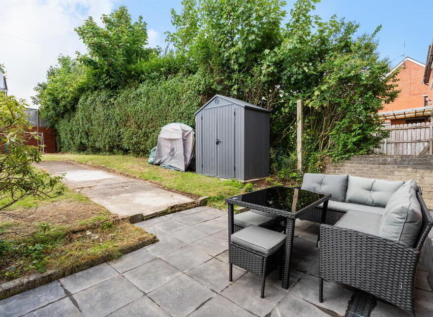 76 Bingnian Drive, Andersonstown, Belfast, BT11 8JB